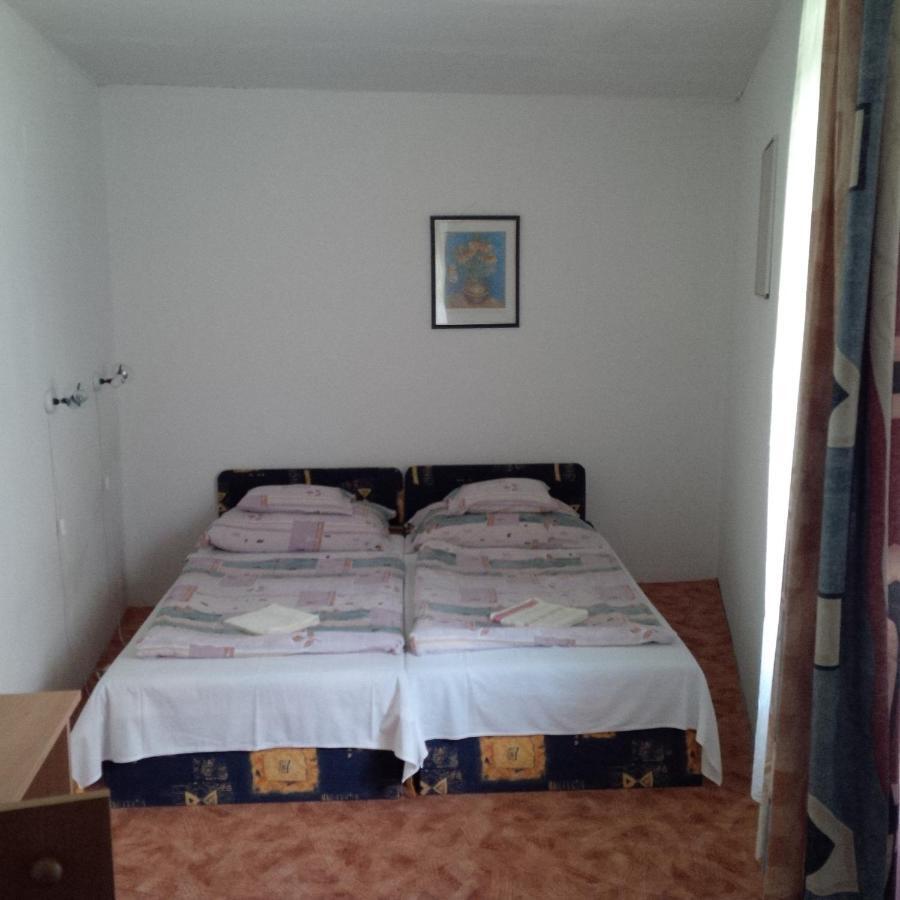 Reteshaz Strudelhaus Apartmanhaz Vonyarcvashegy Exterior photo